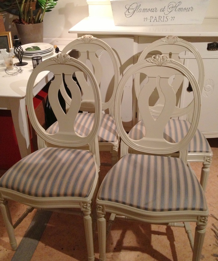 Himlarum 4 st stolar"Dubbelros" gustaviansk stil Himlarum 4 st stolar"Dubbelros" gustaviansk stil